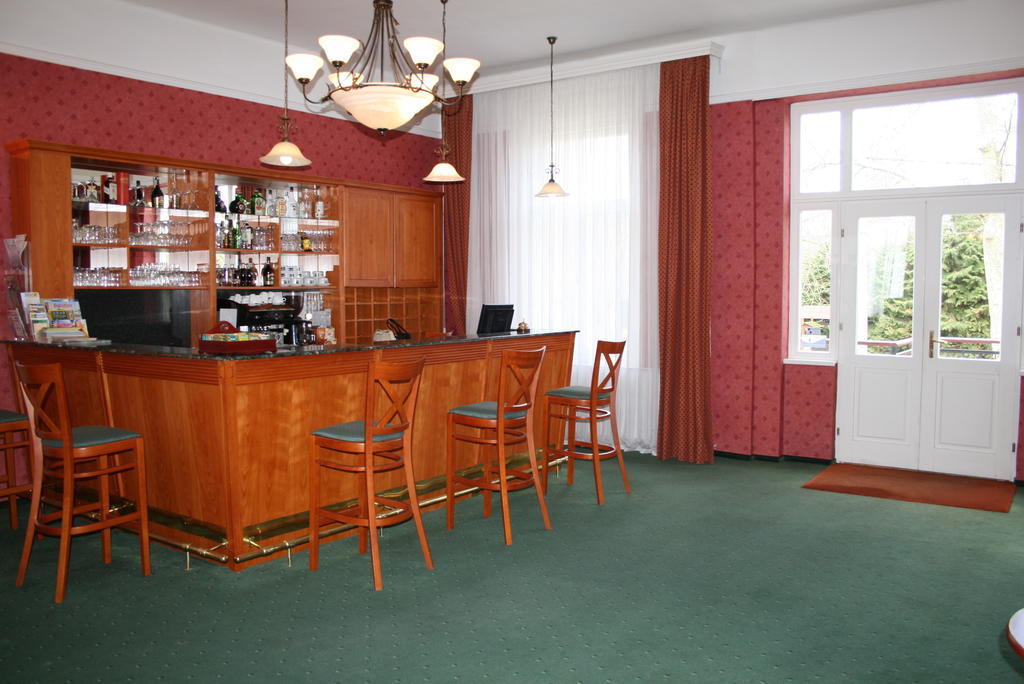 Fonix Hotel Balatonföldvár Extérieur photo